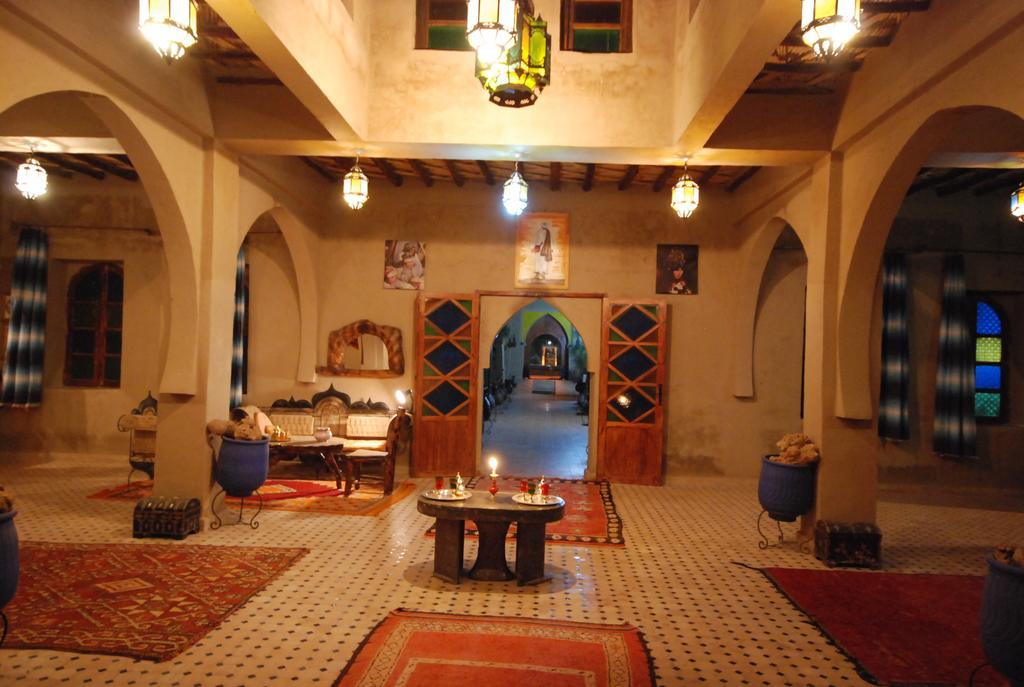 Auberge De Charme Les Dunes D'Or Merzouga Exterior photo